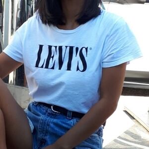 Levi's Classic White Tee with Black Logo